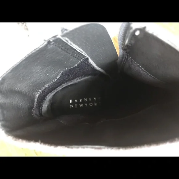 NEW Barneys New York Gray Ankle Booties Mismatched Size 5 & 6 womens Short Boots
